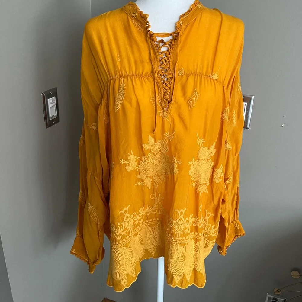 NWT Johnny Was Lara Georgette Feather Embroidered Mustard Yellow Scalloped Hem - Picture 3 of 9